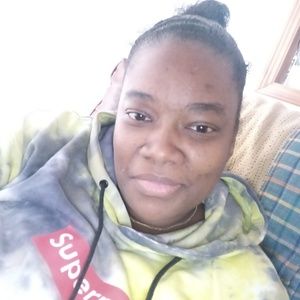 Meet your Posher, Corette